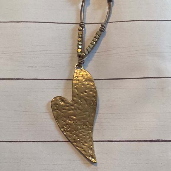 Plunder Jewelry - Plunder long gold heart necklace